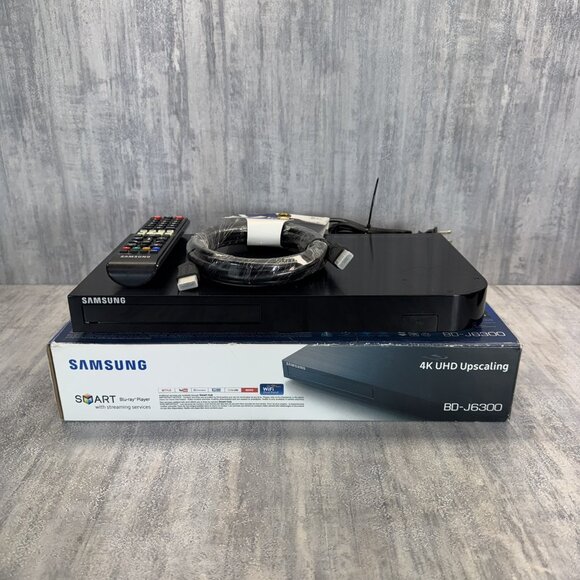 Samsung BD-J6300 Blu-ray Player - Picture 1 of 13